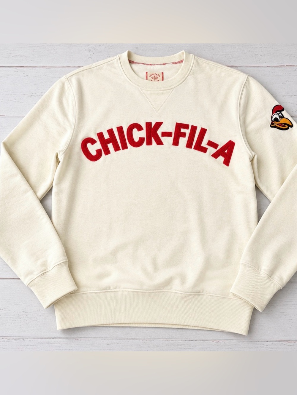 Chick-fil-A Authentic Originals Cream Crewneck Sweatshirt Chicken Patch S